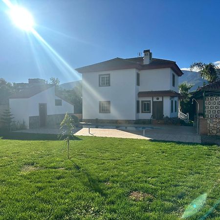 Casa Rural Las Cuatro Flores Orgiva Dış mekan fotoğraf